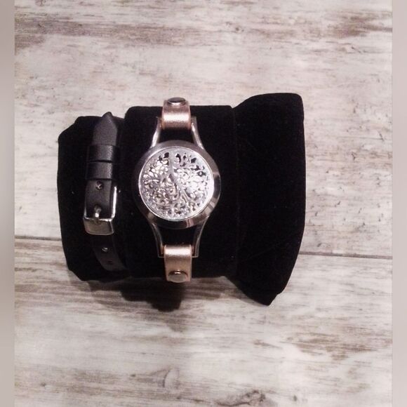 Rose Gold Aromatherapy Bracelet with Extra Black Band - NWOT - Picture 3 of 3